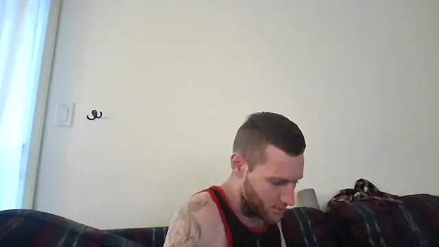 Snapshot of AlvinFoxx chatting on November 3, 2025, 12:39 pm AlvinFoxx online show from November 3, 2025, 12:39 pm