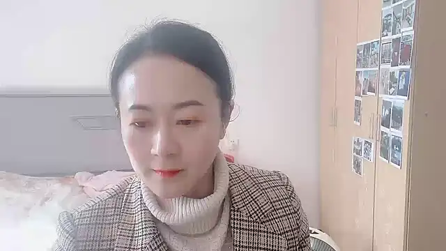 fanfan-FF online show from December 20, 2024, 4:42 am