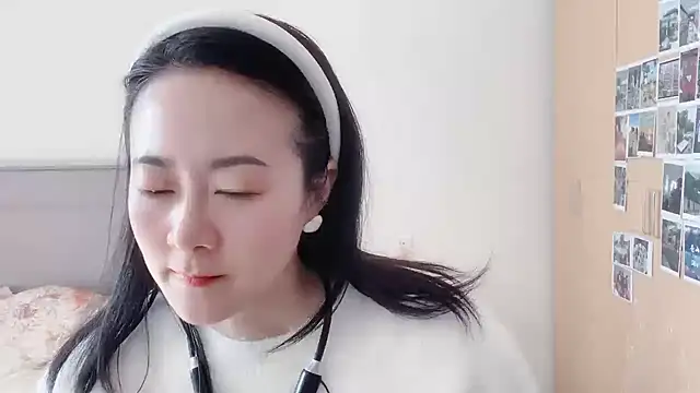 fanfan-FF online show from December 24, 2024, 5:16 am