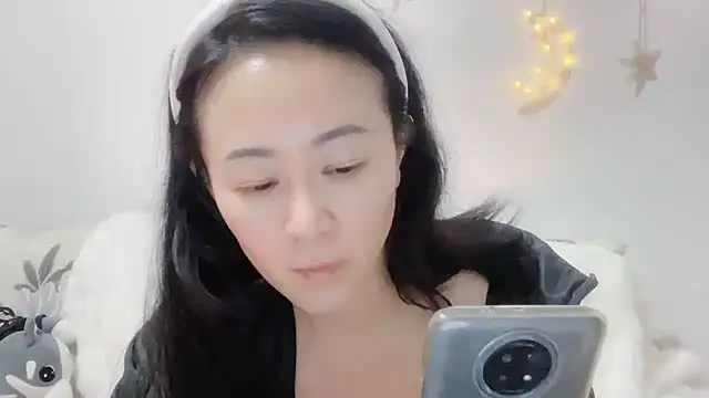 fanfan-FF online show from December 30, 2024, 12:42 pm