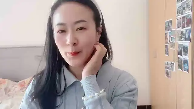 fanfan-FF online show from January 10, 2025, 5:15 am