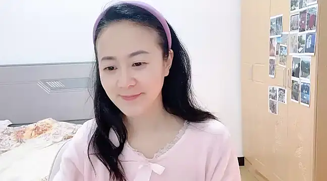 fanfan-FF online show from February 18, 2025, 12:28 pm