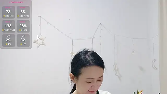 fanfan-FF online show from October 28, 2025, 1:14 pm