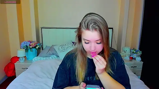 Snapshot of AlexissM chatting on November 9, 2025, 5:06 am AlexissM online show from November 9, 2025, 5:06 am