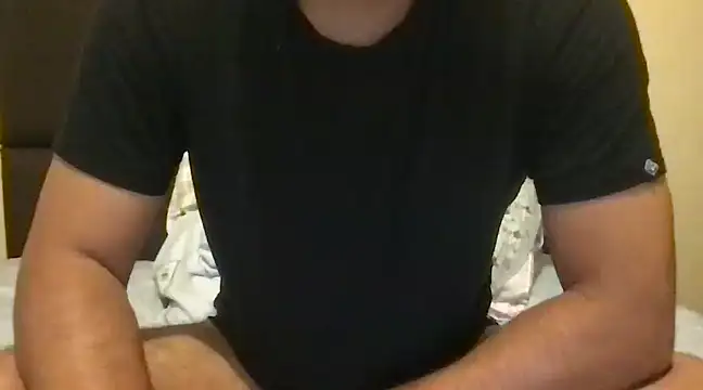 Snapshot of pe_netrad0r chatting on December 22, 2024, 9:20 pm pe netrad0r online show from December 22, 2024, 9:20 pm