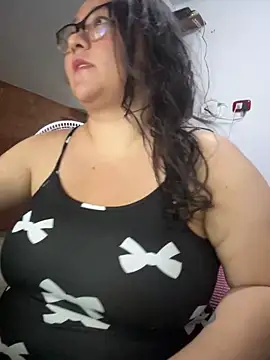 CinnamonCookiez online show from December 27, 2024, 3:53 am