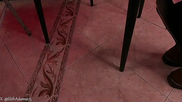 lilith-deveraux online show from February 25, 2026, 1:21 pm