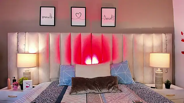 dayanne07 online show from October 14, 2025, 8:53 pm