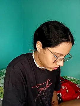 Karii-R online show from March 6, 2026, 2:24 pm