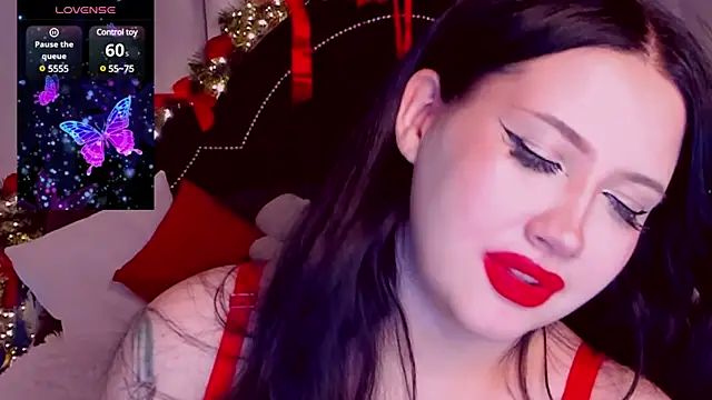 Snapshot of UR_MADDY chatting on January 1, 2025, 1:26 am UR MADDY online show from January 1, 2025, 1:26 am