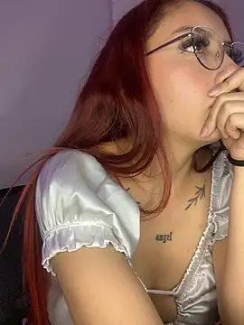 Snapshot of _charlott_dm chatting on February 4, 2025, 9:31 pm charlott dm online show from February 4, 2025, 9:31 pm