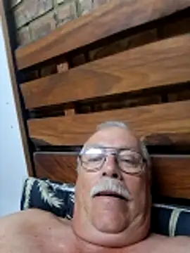 NawtyB1965 online show from February 11, 2026, 3:11 am