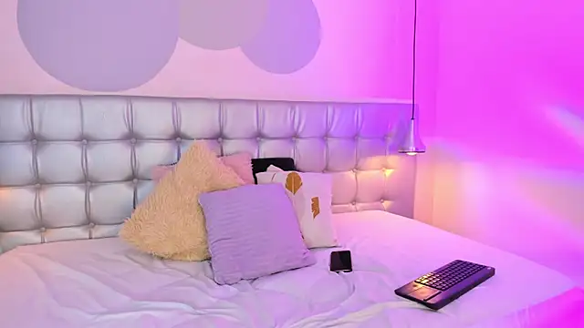 Axel brunette1 online show from January 30, 2025, 7:48 pm