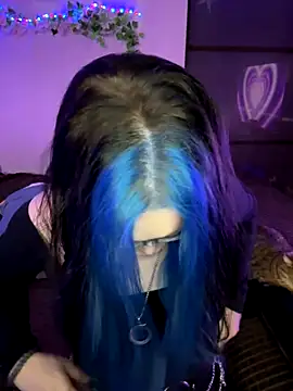 Snapshot of MaddisonHaas chatting on October 22, 2025, 11:48 pm MaddisonHaas online show from October 22, 2025, 11:48 pm