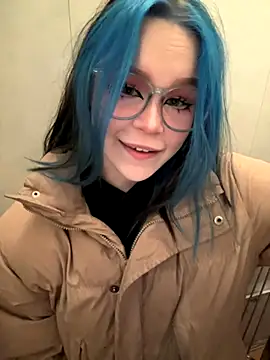 Snapshot of MaddisonHaas chatting on November 7, 2025, 1:27 am MaddisonHaas online show from November 7, 2025, 1:27 am