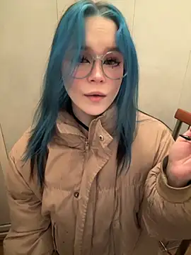 Snapshot of MaddisonHaas chatting on November 17, 2025, 12:49 am MaddisonHaas online show from November 17, 2025, 12:49 am