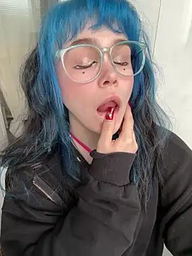 Snapshot of MaddisonHaas chatting on April 18, 2026, 1:37 pm MaddisonHaas online show from April 18, 2026, 1:37 pm