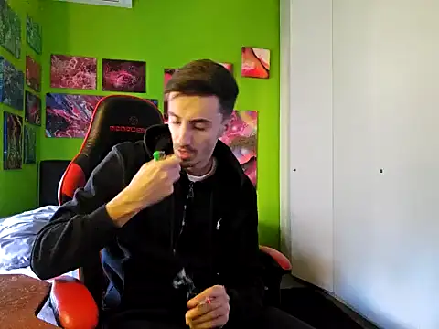 MASTERBULLY online show from October 2, 2025, 1:51 pm