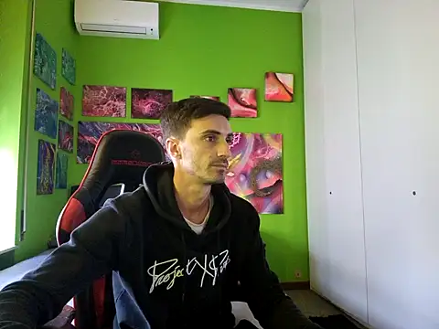 MASTERBULLY online show from October 5, 2025, 1:53 pm