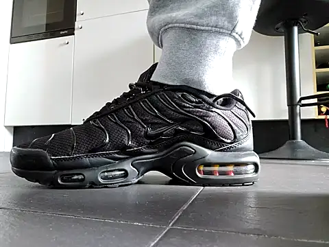 MASTERBULLY online show from October 13, 2025, 12:49 pm