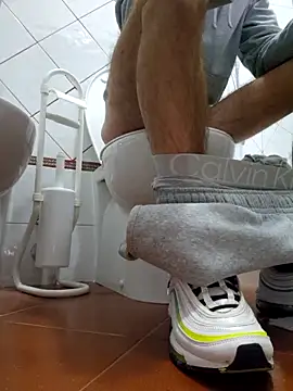 MASTERBULLY online show from October 26, 2025, 12:11 pm