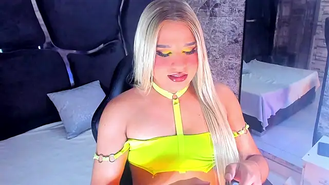 Elody Preysler69 online show from October 10, 2025, 4:55 am