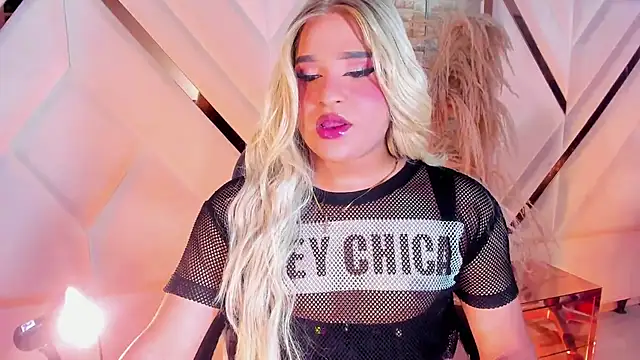 Snapshot of Elody_Preysler69 chatting on February 11, 2026, 3:44 am Elody Preysler69 online show from February 11, 2026, 3:44 am