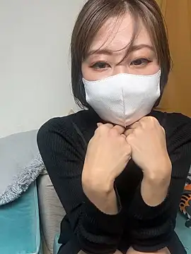 ayu0009rrr online show from February 16, 2026, 3:41 pm