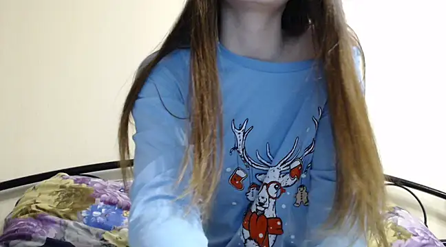 Snapshot of Effi_18 chatting on December 24, 2024, 8:38 pm Effi 18 online show from December 24, 2024, 8:38 pm