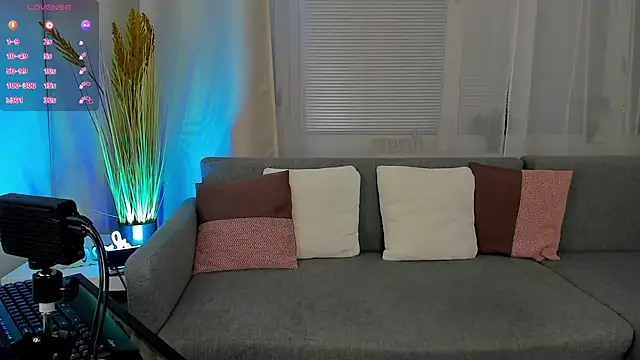 NovaBlissss online show from January 15, 2025, 5:37 pm