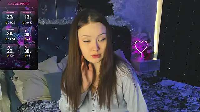 MiriaamWhite online show from January 6, 2025, 8:46 am