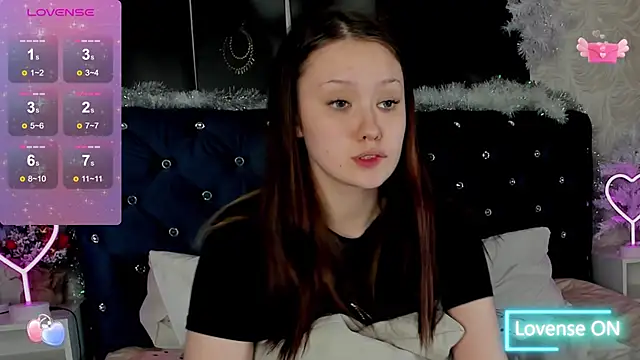 MiriaamWhite online show from January 25, 2025, 5:08 pm