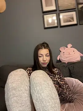 Snapshot of Mia_Ethan chatting on December 3, 2024, 5:12 pm Mia Ethan online show from December 3, 2024, 5:12 pm