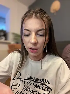 Snapshot of Mia_Ethan chatting on January 30, 2025, 2:47 pm Mia Ethan online show from January 30, 2025, 2:47 pm