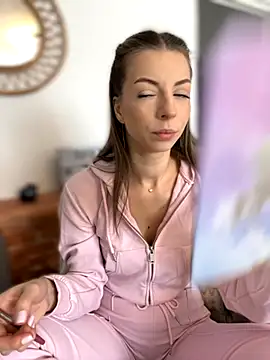 Snapshot of Mia_Ethan chatting on October 23, 2025, 8:24 am Mia Ethan online show from October 23, 2025, 8:24 am