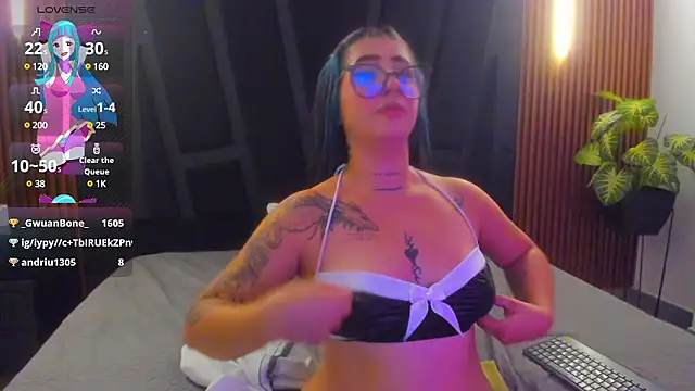 Snapshot of Alahia_Dangelo chatting on December 7, 2024, 5:42 pm Alahia Dangelo online show from December 7, 2024, 5:42 pm