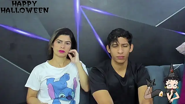 Snapshot of playsgirlhot chatting on November 1, 2025, 11:23 am playsgirlhot online show from November 1, 2025, 11:23 am