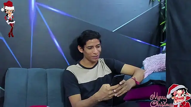 Snapshot of playsgirlhot chatting on November 14, 2025, 11:13 pm playsgirlhot online show from November 14, 2025, 11:13 pm