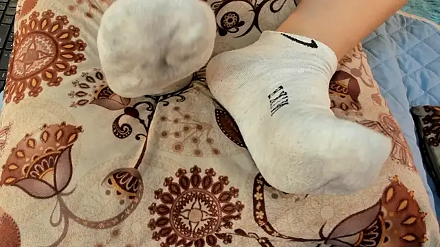 Snapshot of Eilin_clio chatting on July 16, 2026, 7:09 pm Eilin clio online show from July 16, 2026, 7:09 pm