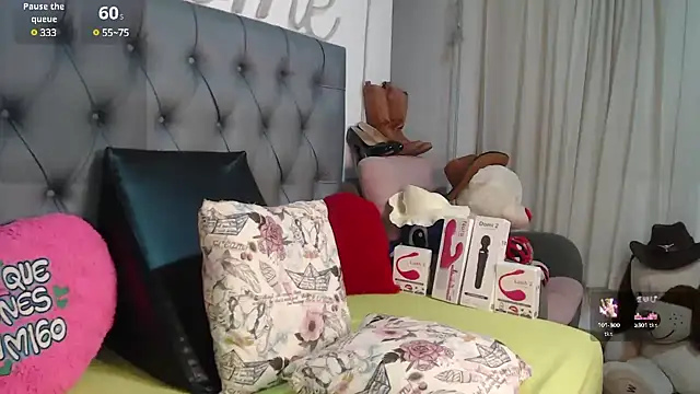 Horny mami12 online show from February 8, 2025, 12:39 pm