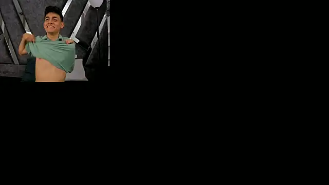 Snapshot of Yef_Thin chatting on September 10, 2025, 4:34 am Yef Thin online show from September 10, 2025, 4:34 am