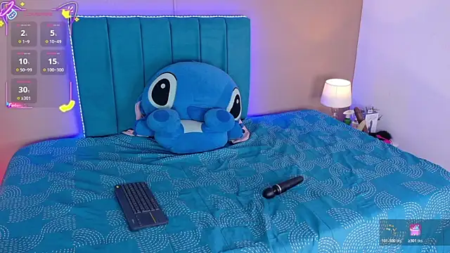 ahvi ebony online show from November 24, 2025, 11:54 am