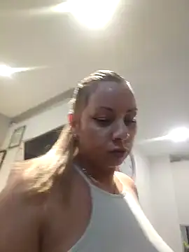 Sparkle2206 online show from October 16, 2025, 8:32 pm