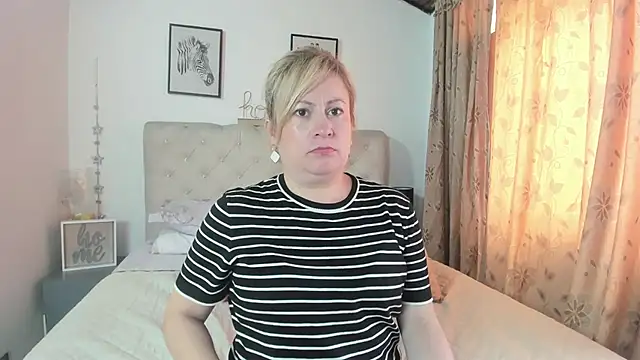 MonyCassius online show from February 18, 2025, 3:43 pm