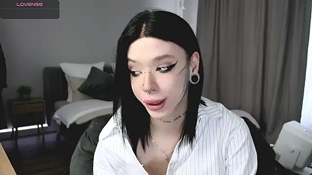 Dasha M online show from April 10, 2026, 11:37 am