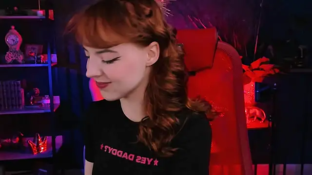 Snapshot of evanellson chatting on February 25, 2025, 4:21 pm evanellson online show from February 25, 2025, 4:21 pm