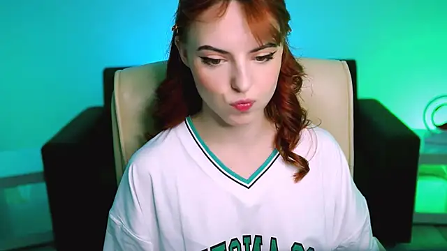 Snapshot of evanellson chatting on March 9, 2025, 3:38 pm evanellson online show from March 9, 2025, 3:38 pm