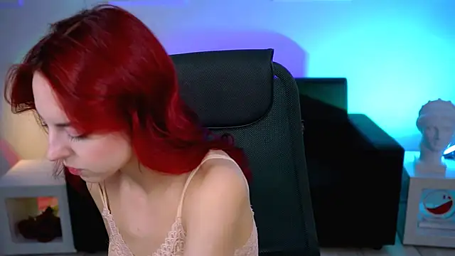 Snapshot of evanellson chatting on October 8, 2025, 12:14 pm evanellson online show from October 8, 2025, 12:14 pm