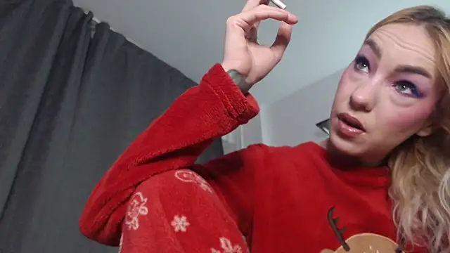 LetsGetMessyBBy online show from February 21, 2025, 5:53 pm