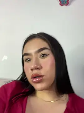 Snapshot of Im_Valen_Cute chatting on January 2, 2025, 10:33 pm Im Valen Cute online show from January 2, 2025, 10:33 pm